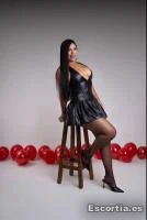 Laura photo 8