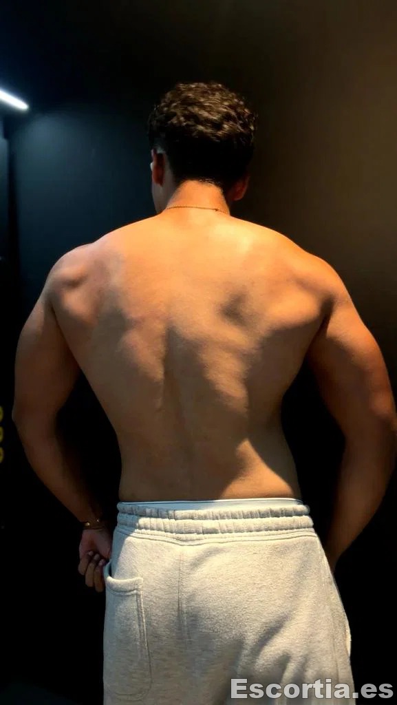 Dominik photo 7