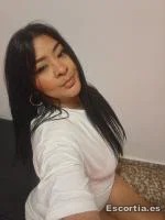 Debora photo 6