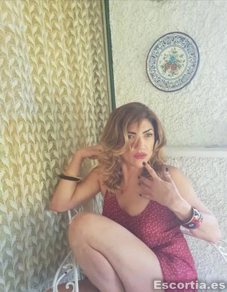 Mia photo 5