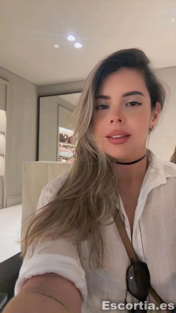 Isabella photo 3