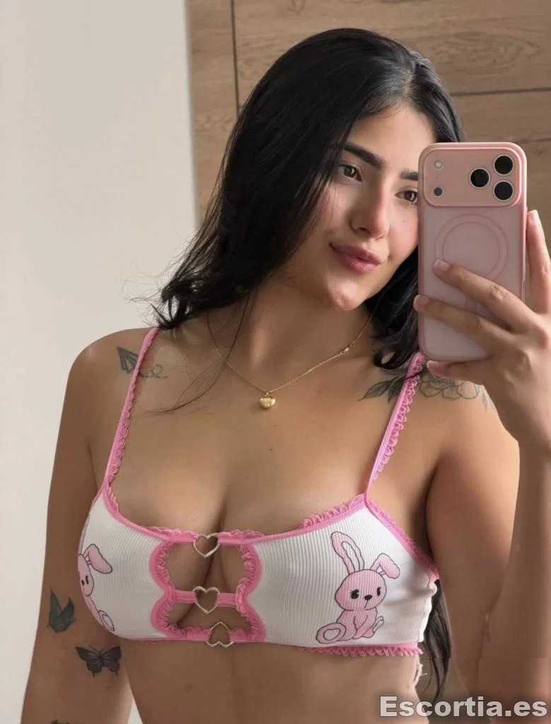 Escort latina 23 photo 7