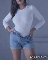 Laura photo 4