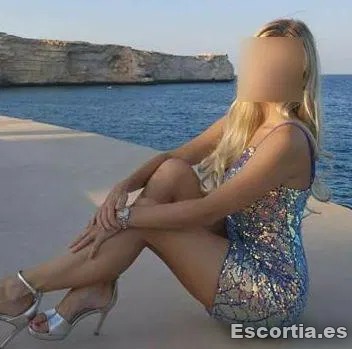 Escort 30 photo 3