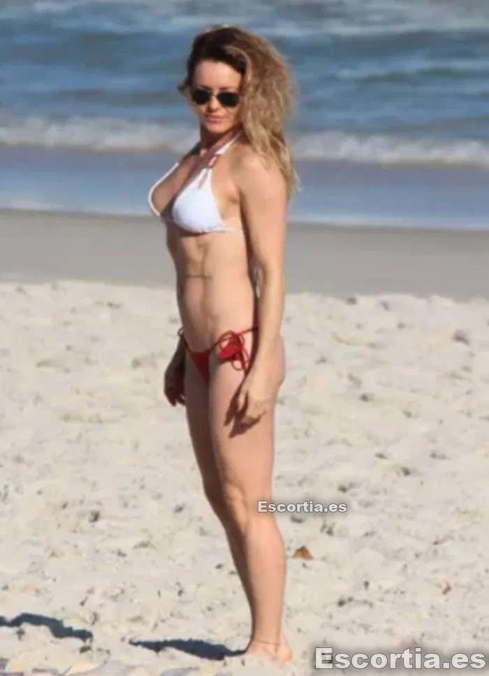 Rebeca photo 5