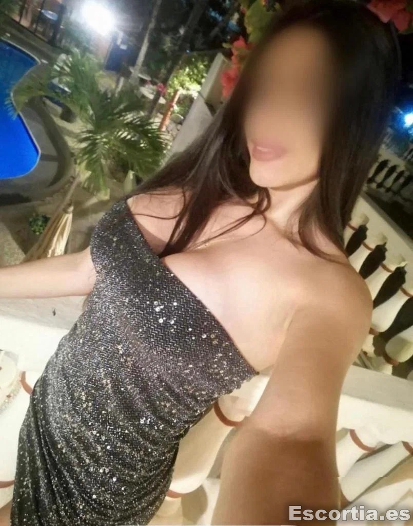 Mia photo 5