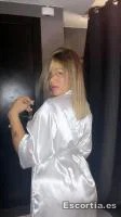 Chloe photo 8