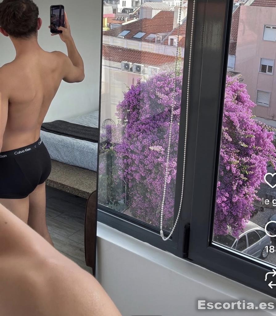 Señorita 24 photo 3