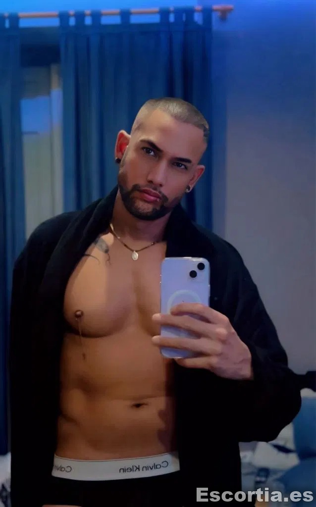 Damian escort Barcelona