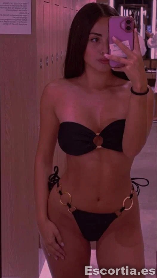 Sara photo 7