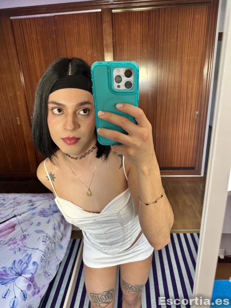 Hanna Connor escort Sevilla