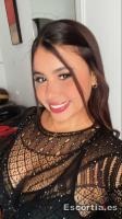 Mia photo 8