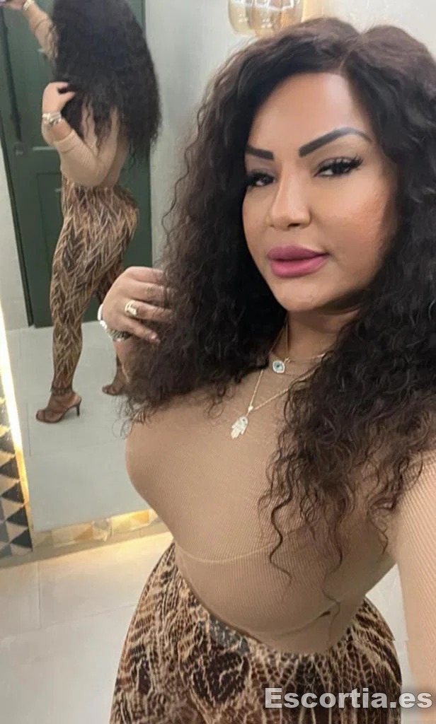 Ariana escort Valencia