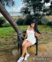 Mia photo 8