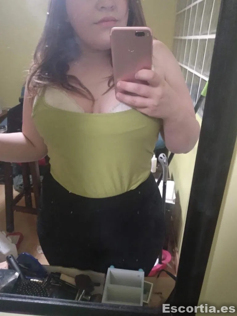 Laura photo 3
