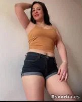 Mia photo 7