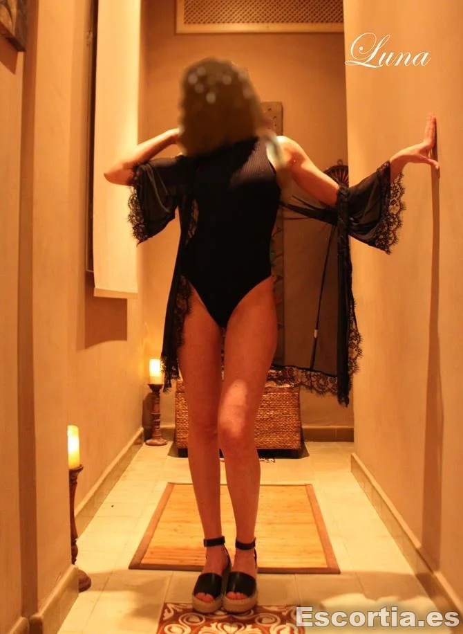 Señorita 29 escort Sevilla