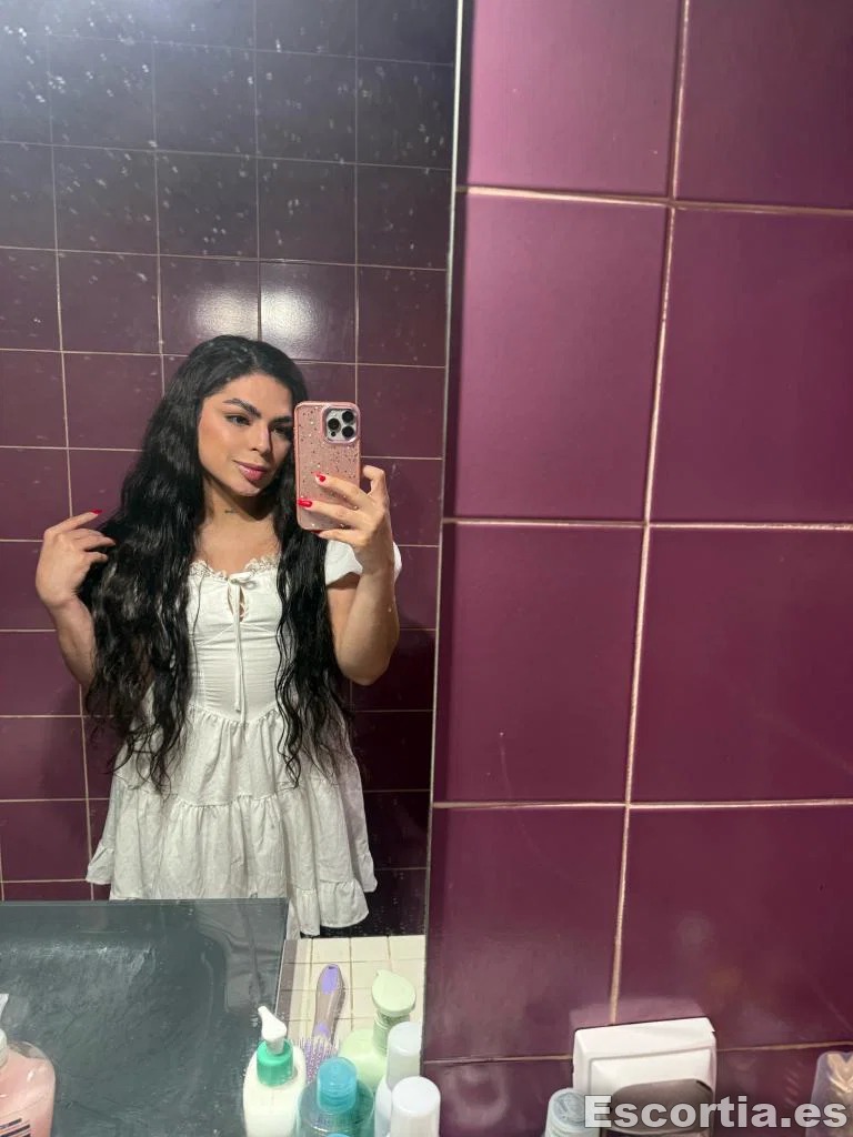 Juli escort Bilbao