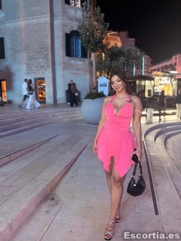 Melani photo 5