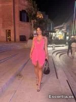 Melani photo 8