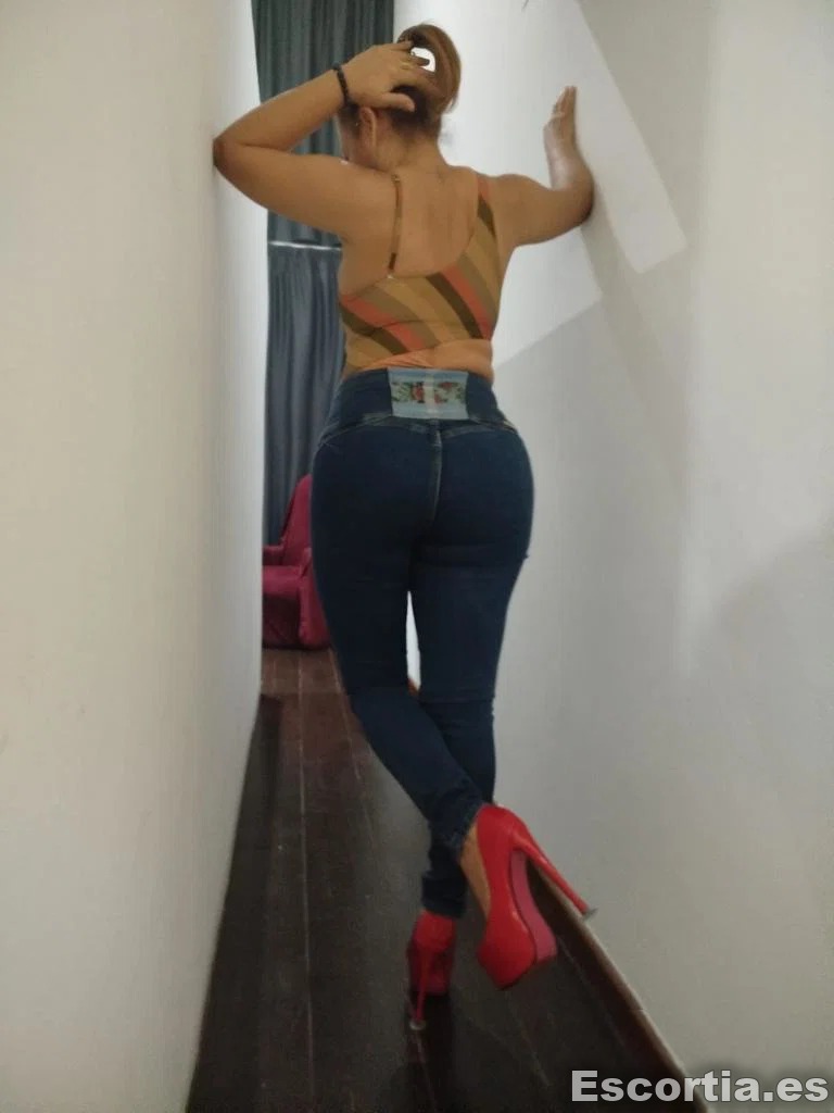 Sara photo 7