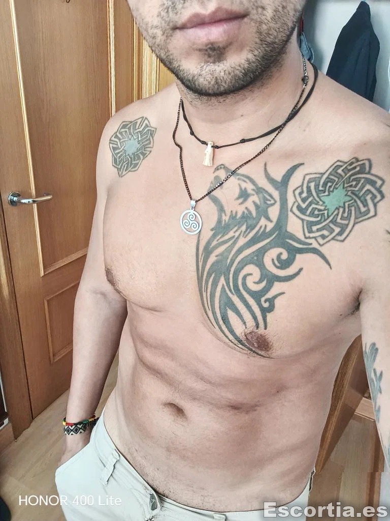 Ramiro escort Palma