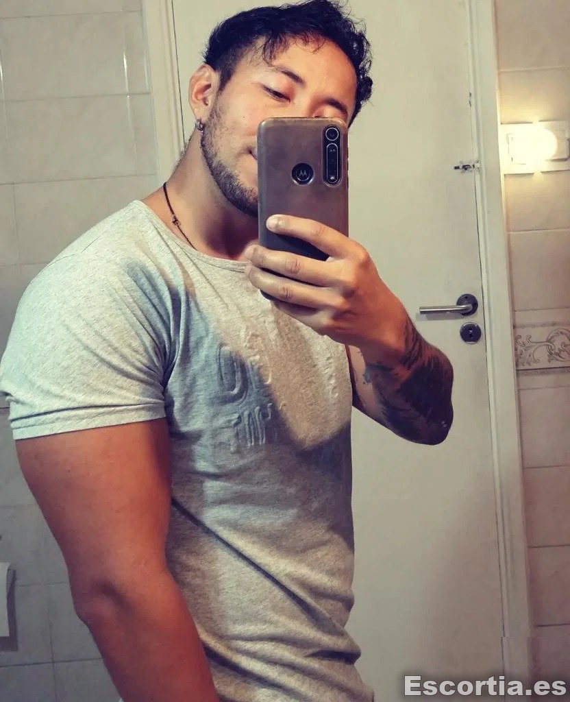 Ramiro photo 3