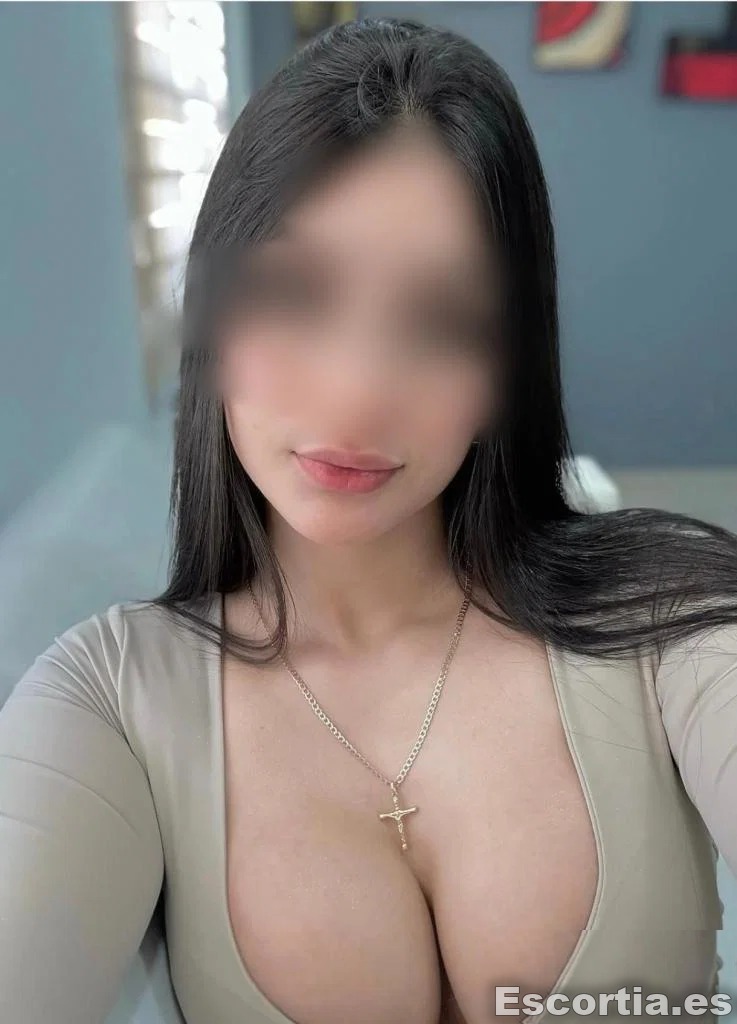 Sara escort Pamplona
