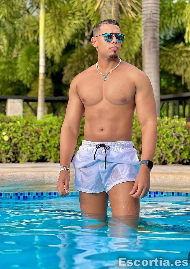 Rromeo photo 3