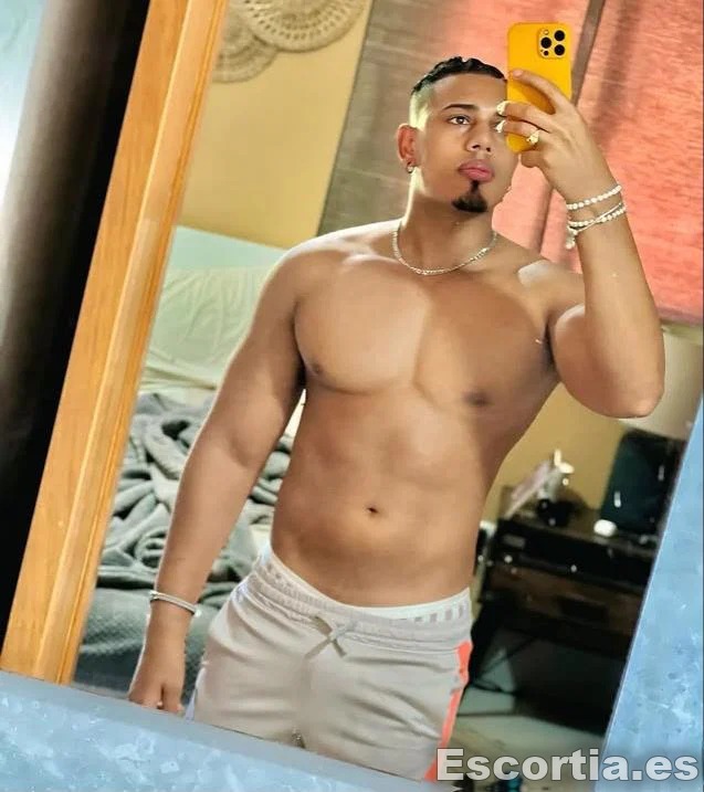 Rromeo photo 5