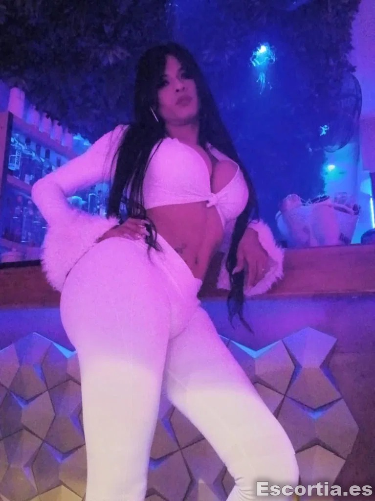 Isabel photo 3