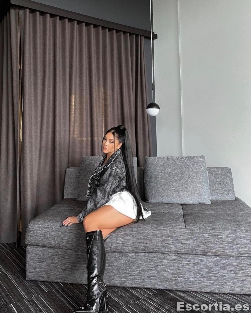 Travesti 28 escort Granada