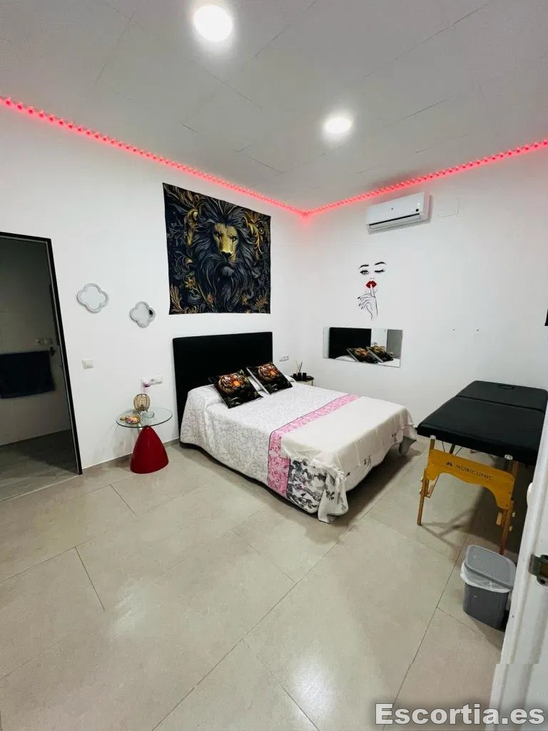 Puta colombiana 30 escort Valencia