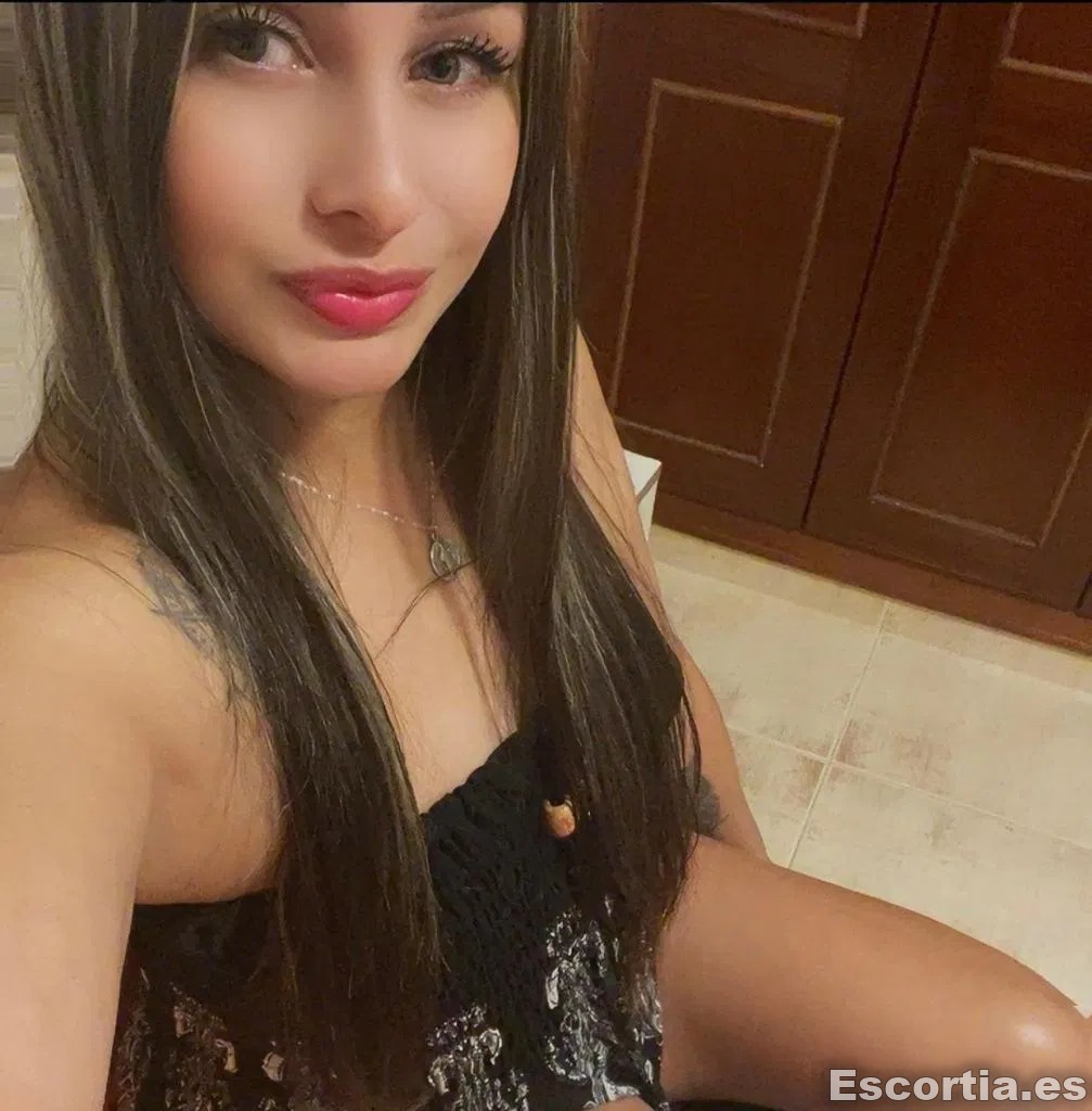 Alison photo 5