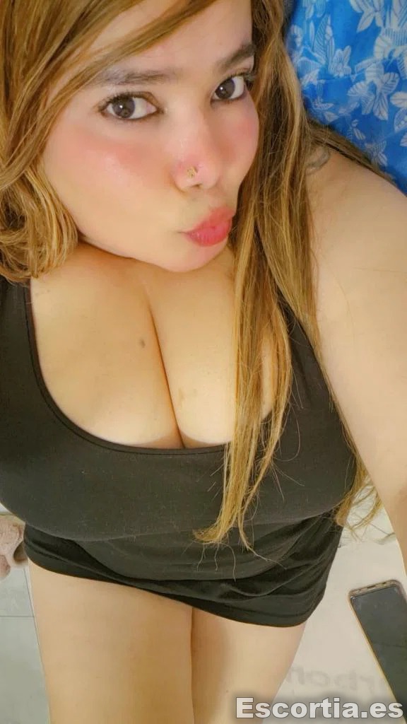 Lucy photo 7