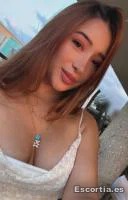 Mia photo 4