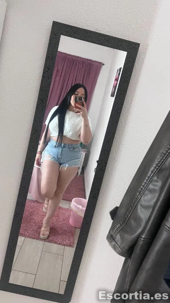 Aris escort Granada