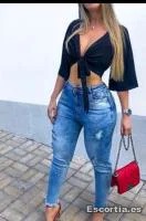 Camila photo 6