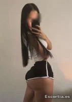 Mia photo 6