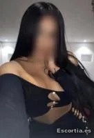 Mia photo 4