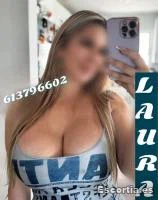 Laura photo 8