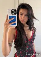 Mia photo 2