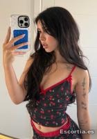 Mia photo 4