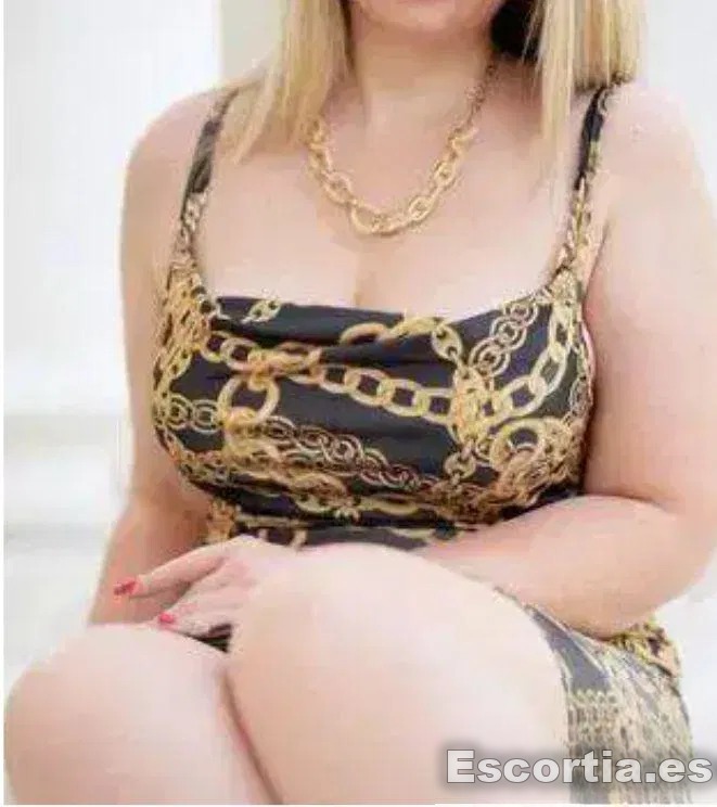 Rebeca photo 3
