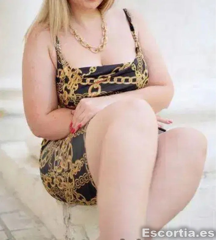 Rebeca photo 7