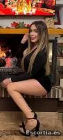 Chloe photo 8