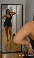 Camila photo 8