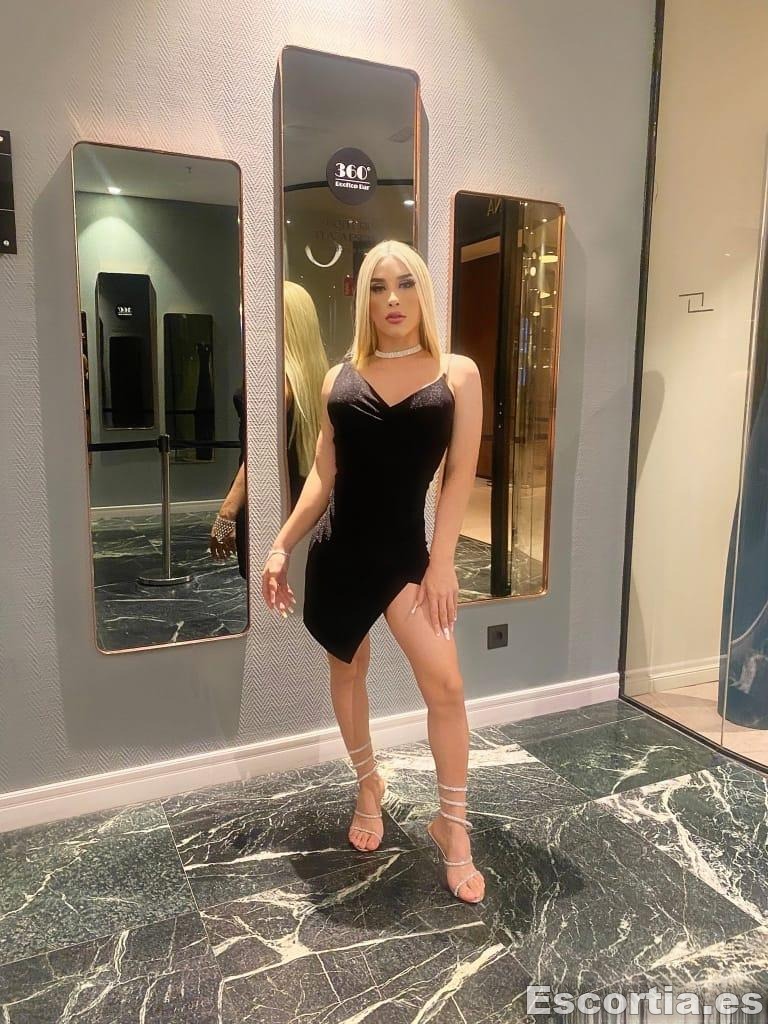 Yamila escort Valencia