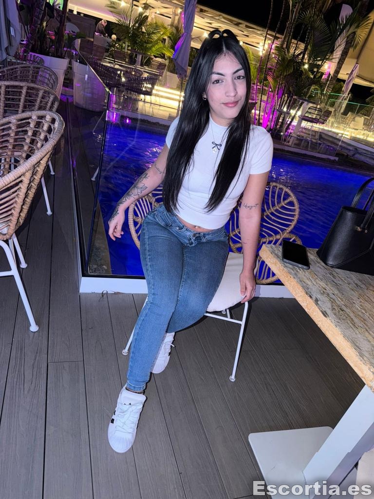 Valentina photo 3