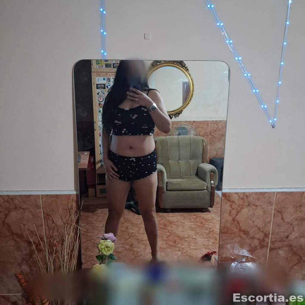 Karen escort Pamplona